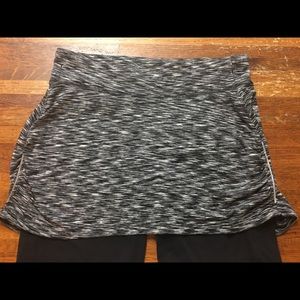 Athleta gray and black small fly skirt/skort